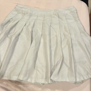 WHITE TENNIS SKIRT
